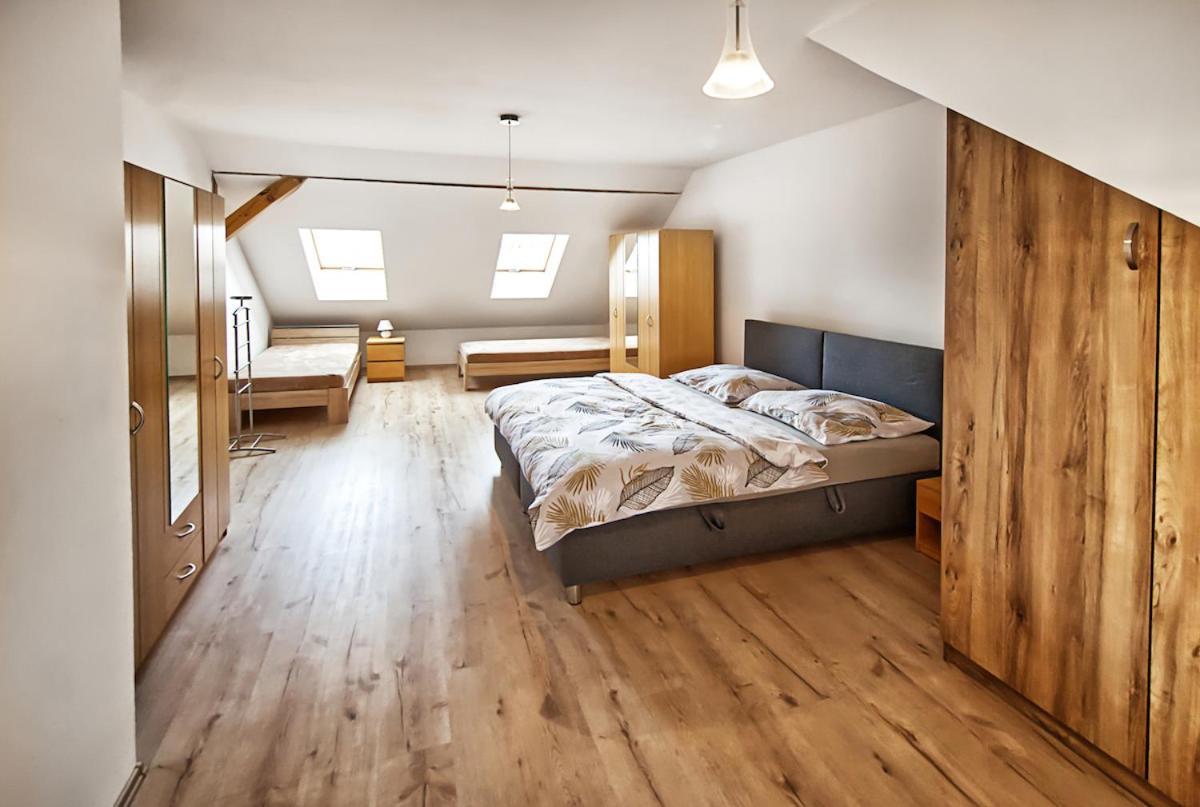 Nice Accommodation In มิคูลอฟ ภายนอก รูปภาพ